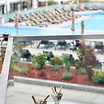 Star In Infinity - Parking Apartament Mamaia